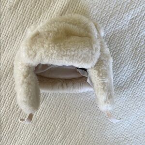 Baby GAP Cozy Cream Kids Aviator bear hat